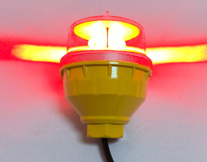 l-810 obstruction light